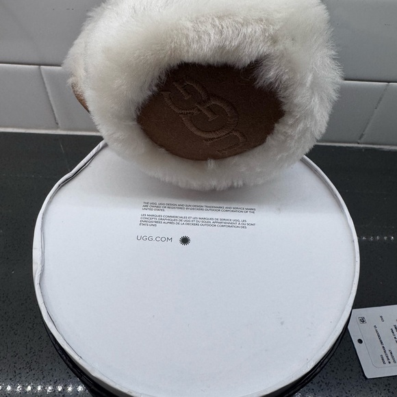 UGG Chestnut Sheepskin Embroidered Earmuffs - Picture 5 of 14